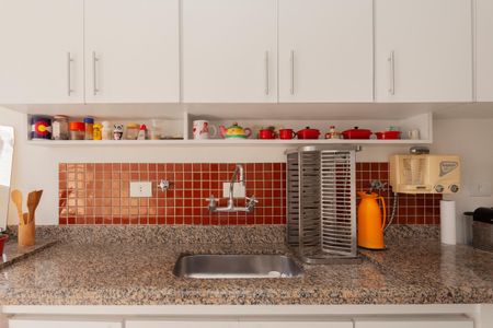 Casa de condomínio à venda com 250m², 4 quartos e 4 vagasCozinha