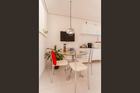 Casa de condomínio à venda com 250m², 4 quartos e 4 vagasCozinha