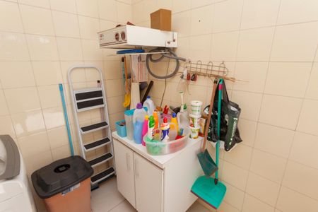 Casa de condomínio à venda com 250m², 4 quartos e 4 vagasÁrea de Serviço