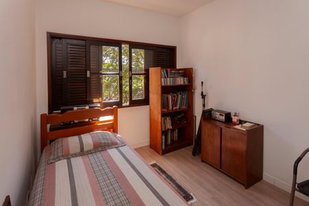 Casa de condomínio à venda com 250m², 4 quartos e 4 vagasQuarto 3