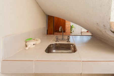 Casa de condomínio à venda com 250m², 4 quartos e 4 vagasQuintal