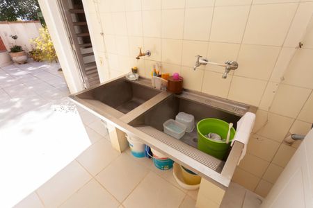 Casa de condomínio à venda com 250m², 4 quartos e 4 vagasÁrea de Serviço