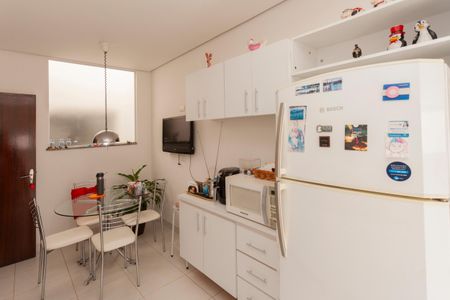 Casa de condomínio à venda com 250m², 4 quartos e 4 vagasCozinha