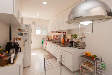 Casa de condomínio à venda com 250m², 4 quartos e 4 vagasCozinha