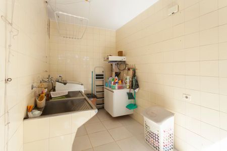 Casa de condomínio à venda com 250m², 4 quartos e 4 vagasÁrea de Serviço