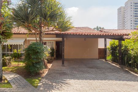 Casa de condomínio à venda com 250m², 4 quartos e 4 vagasEntrada da Casa