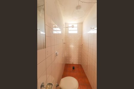 Casa à venda com 234m², 3 quartos e 1 vaga Casa à venda com 234m², 3 quartos e 1 vagaBanheiro da Suíte