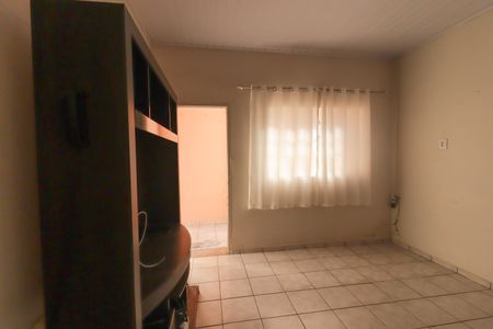 Casa à venda com 234m², 3 quartos e 1 vaga Casa à venda com 234m², 3 quartos e 1 vagaSala