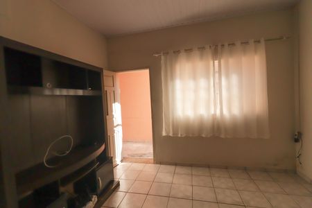 Casa à venda com 234m², 3 quartos e 1 vaga Casa à venda com 234m², 3 quartos e 1 vagaSala