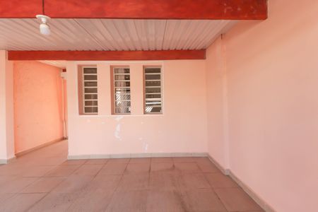 Casa à venda com 234m², 3 quartos e 1 vaga Casa à venda com 234m², 3 quartos e 1 vagaGaragem