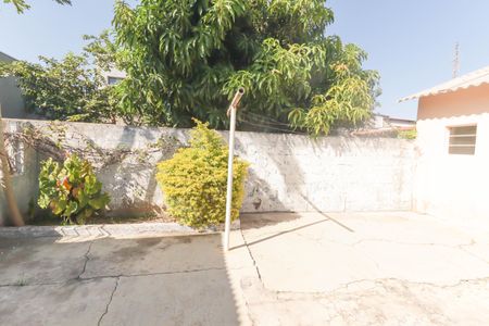 Casa à venda com 324m², 3 quartos e 2 vagas Casa à venda com 324m², 3 quartos e 2 vagasQuintal