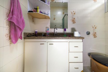Casa à venda com 318m², 3 quartos e 4 vagas
