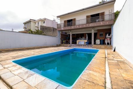Casa à venda com 318m², 3 quartos e 4 vagas