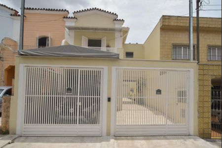 Casa à venda com 156m², 2 quartos e 3 vagas