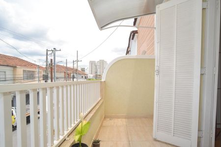 Casa à venda com 156m², 2 quartos e 3 vagas