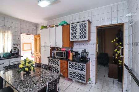Casa à venda com 117m², 3 quartos e 2 vagas Casa à venda com 117m², 3 quartos e 2 vagasCozinha