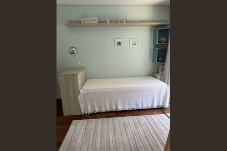 Apartamento à venda com 241m², 4 quartos e 4 vagas