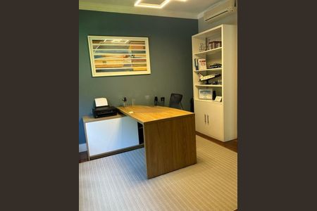 Apartamento à venda com 241m², 4 quartos e 4 vagas