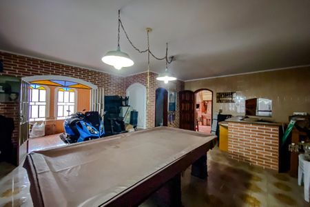 Casa à venda com 300m², 3 quartos e 4 vagasSalão de festas