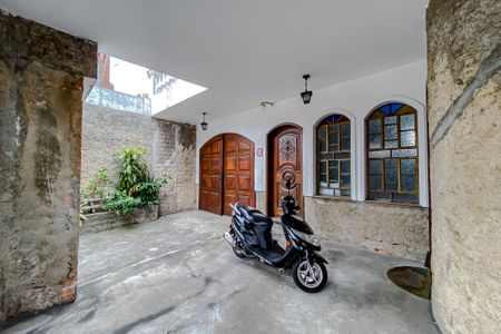 Casa à venda com 300m², 3 quartos e 4 vagasGaragem