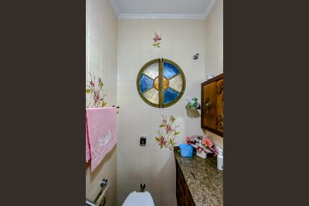 Casa à venda com 300m², 3 quartos e 4 vagasBanheiro da Suíte