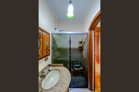 Casa à venda com 300m², 3 quartos e 4 vagasBanheiro da Suíte