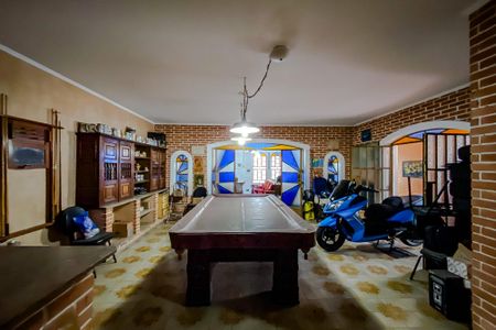 Casa à venda com 300m², 3 quartos e 4 vagasSalão de festas