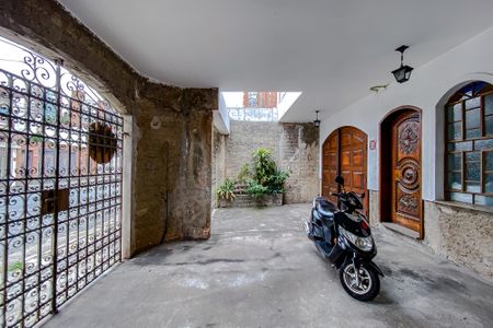 Casa à venda com 300m², 3 quartos e 4 vagasGaragem
