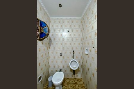 Casa à venda com 300m², 3 quartos e 4 vagasBanheiro da Suíte