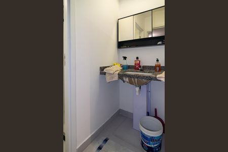 Apartamento à venda com 36m², 2 quartos e sem vaga Apartamento à venda com 36m², 2 quartos e sem vagaBanheiro