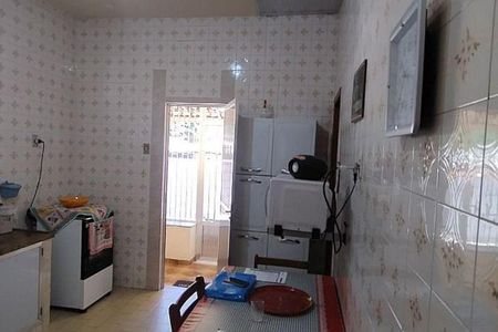 Casa à venda com 160m², 4 quartos e 4 vagas