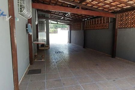 Casa à venda com 160m², 4 quartos e 4 vagas