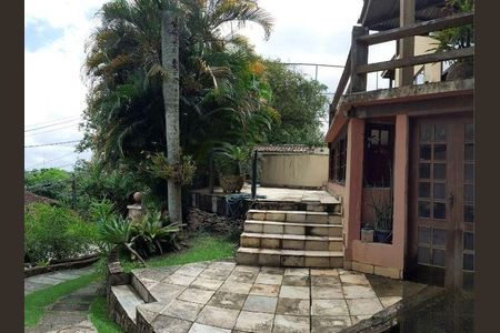 Casa à venda com 370m², 3 quartos e 4 vagas