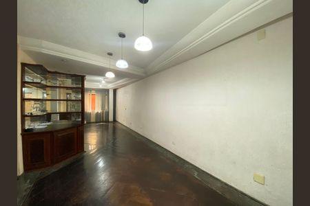 Casa à venda com 340m², 5 quartos e 4 vagasSala