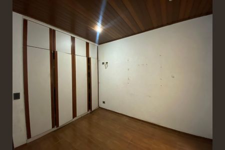 Casa à venda com 340m², 5 quartos e 4 vagasQuarto 3