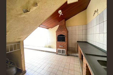 Casa à venda com 340m², 5 quartos e 4 vagasÁrea Externa