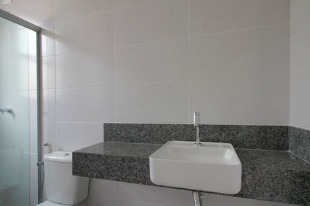 Apartamento à venda com 144m², 2 quartos e 2 vagasBanheiro da Suíte