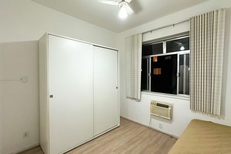 Studio à venda com 40m², 1 quarto e sem vaga Studio à venda com 40m², 1 quarto e sem vagaSala/Quarto