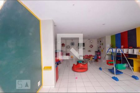 Apartamento à venda com 71m², 3 quartos e 1 vagaÁrea comum