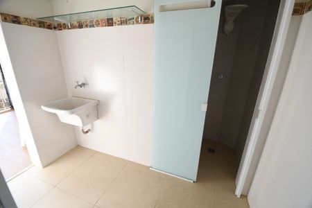 Apartamento à venda com 114m², 2 quartos e 1 vagaÁrea de Serviço