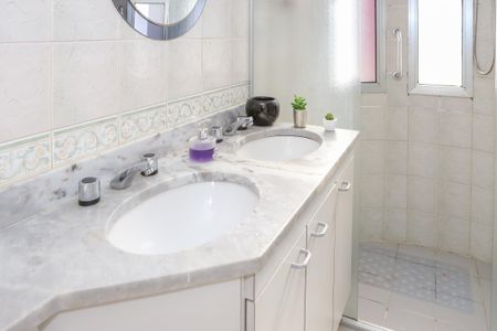 Apartamento à venda com 82m², 3 quartos e 1 vagaBanheiro da Suíte