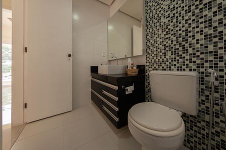 Casa à venda com 312m², 5 quartos e 3 vagas