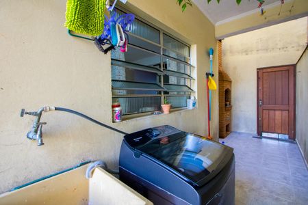 Casa à venda com 160m², 3 quartos e 3 vagasÁrea de serviço