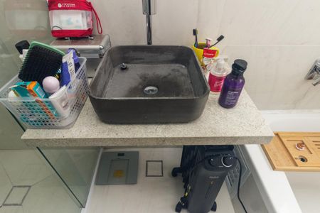 Apartamento à venda com 78m², 2 quartos e 1 vagaBanheiro 1 - Suíte