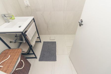 Apartamento à venda com 78m², 2 quartos e 1 vagaBanheiro 2