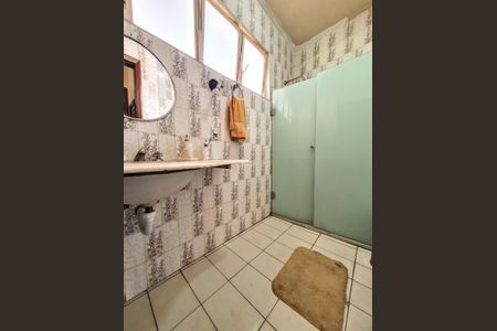 Casa à venda com 403m², 4 quartos e 2 vagas Casa à venda com 403m², 4 quartos e 2 vagasBanheiro