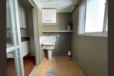 Apartamento à venda com 72m², 2 quartos e 1 vagaÁrea de Serviço