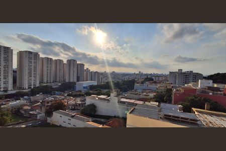 Apartamento à venda com 160m², 3 quartos e 3 vagasVista quarto 2