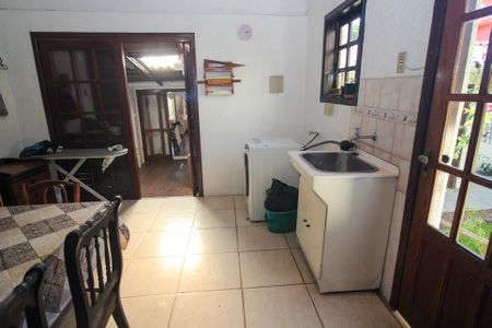 Casa à venda com 220m², 4 quartos e 2 vagas Casa à venda com 220m², 4 quartos e 2 vagasÁrea de Serviço