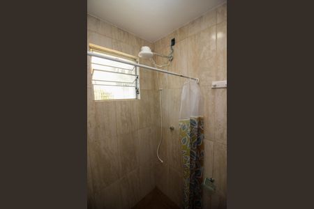 Casa à venda com 220m², 4 quartos e 2 vagas Casa à venda com 220m², 4 quartos e 2 vagasBanheiro 2